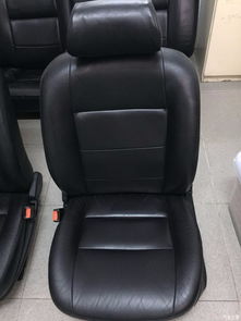 愛(ài)車雖報(bào)廢，真皮座椅卻依舊閃亮 轉(zhuǎn)讓988三廂完美座椅
